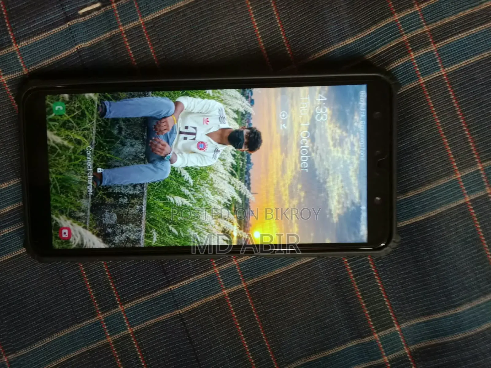 স্যামসাং গ্যালাক্সি এ৭ ৬৪ জিবি গোল্ড