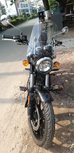 Royal Enfield Meteor 350 2025 Black