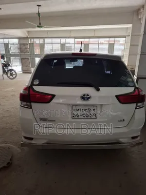 টয়োটা করোল্লা ফিল্ডার ১.৫ হাইব্রিড এফডব্লিউডি ২০১৮ হোয়াইট