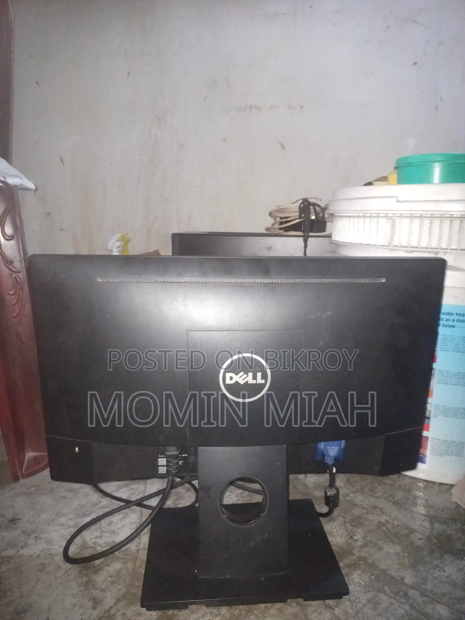 ডেল ১৯ ইঞ্চি মনিটর কোনো সমস্যা নেই