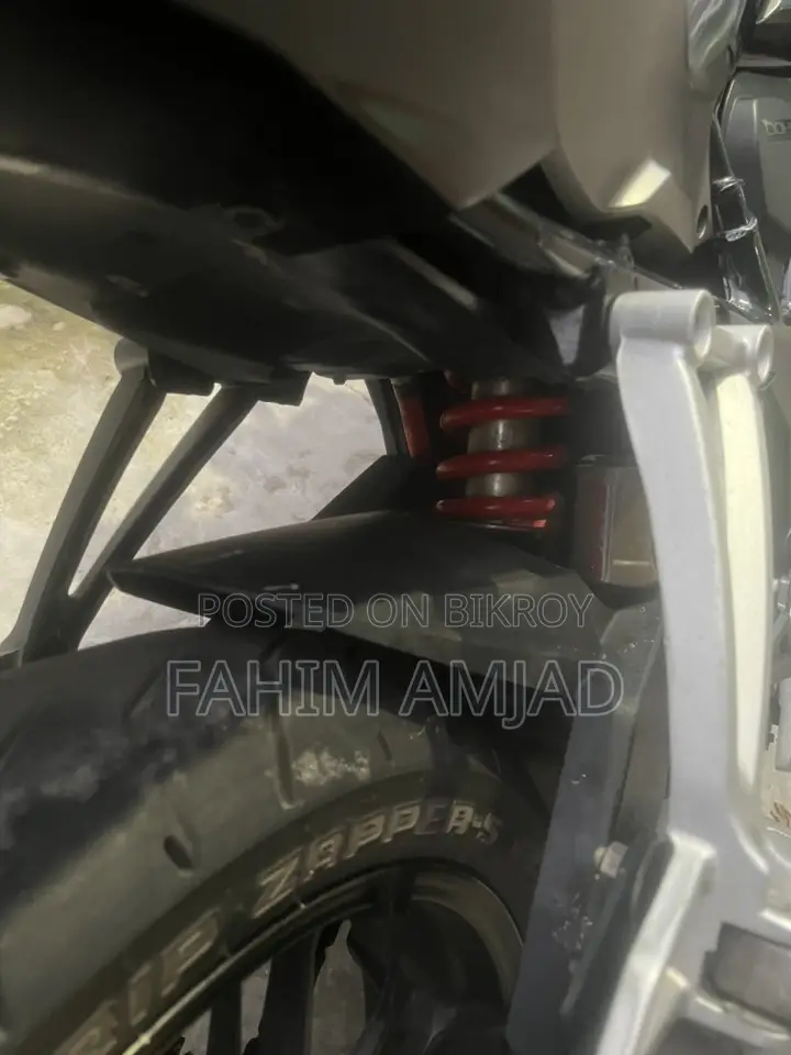 Hero Karizma XMR 210 2024 Black
