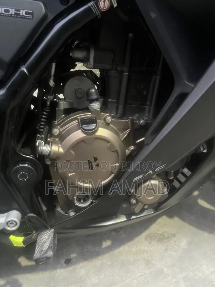 Hero Karizma XMR 210 2024 Black
