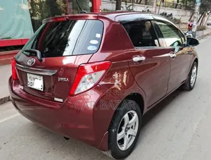 Toyota Vitz 1.3 Front-Wheel Drive 5-Door 2012 Maroon