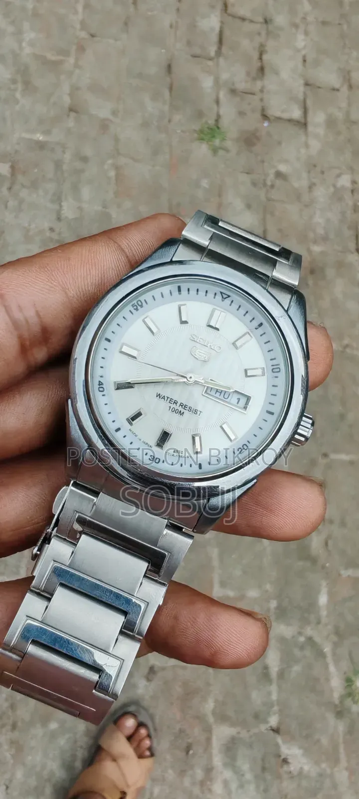 অনেক ভালো  ঘড়ি সেল করবো  টাকা দরকার
