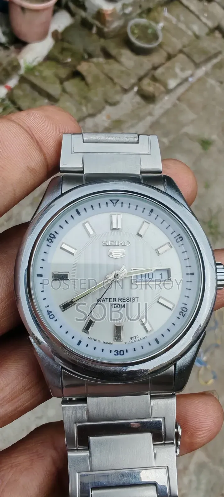 অনেক ভালো  ঘড়ি সেল করবো  টাকা দরকার