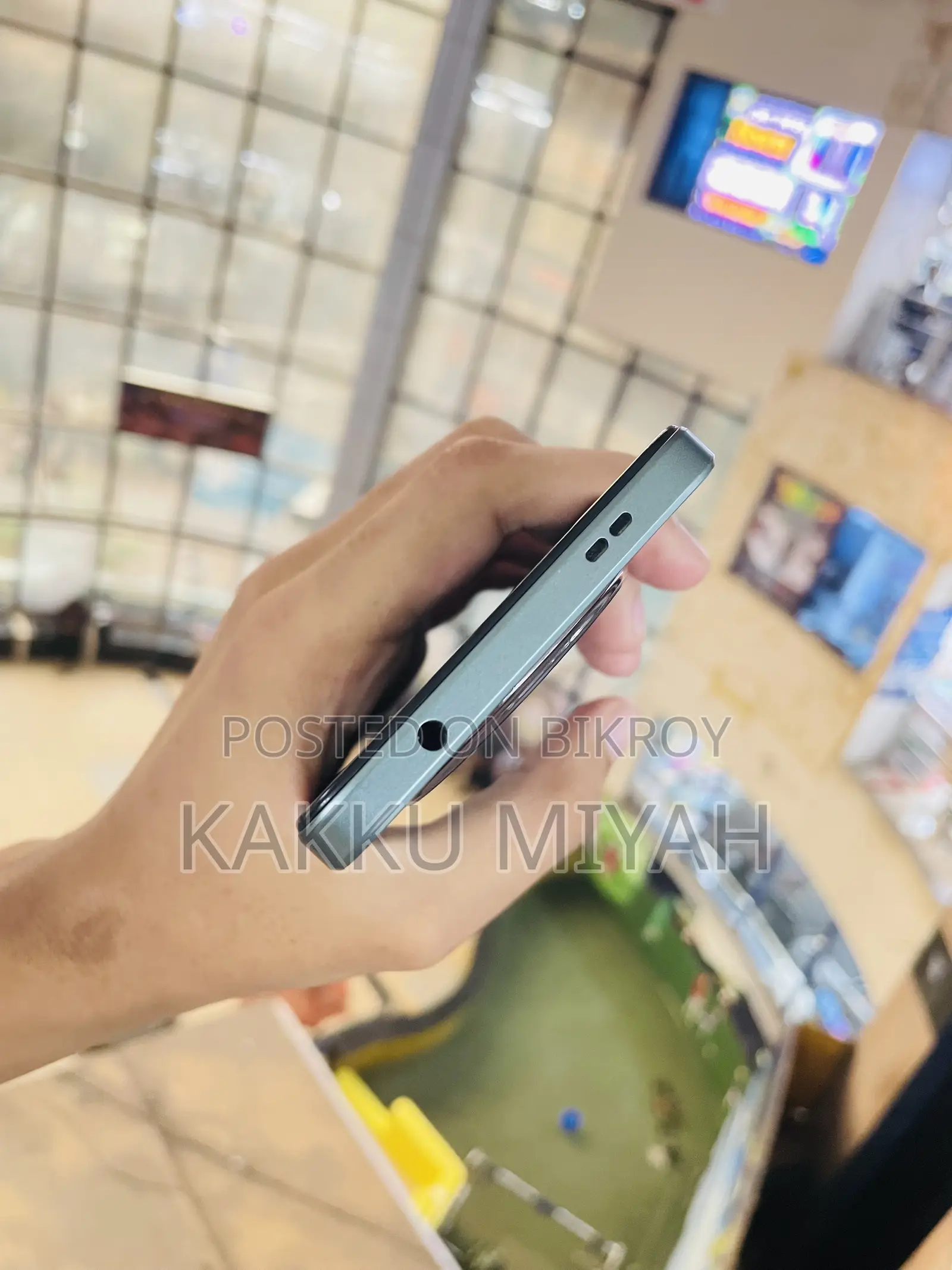 New Mobile Phone 128 GB Green