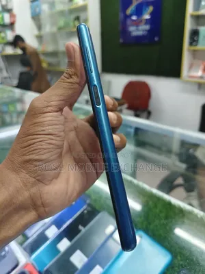 Samsung 128 GB Blue