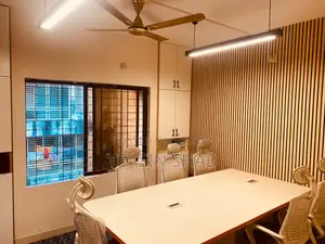 সাবলেট অফিস রুম ওয়ার্ক স্টেশন ভাড়ার জন্য