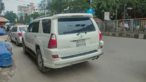 টয়োটা হিলুক্স সার্ফ ২০০৪ পার্ল