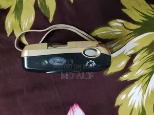 ২০০০ সালের ক্যামেরা বিদেশ থেকে আনা হয়েছিল