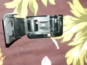 ২০০০ সালের ক্যামেরা বিদেশ থেকে আনা হয়েছিল