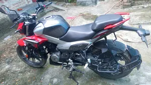 New Hero Xtreme 125R 2025 Red