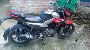 New Hero Xtreme 125R 2025 Red