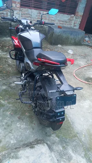 New Hero Xtreme 125R 2025 Red