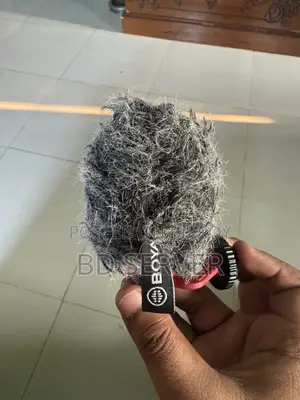 ময়া এমএম১ মাইক্রোফোন