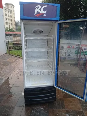 বেভারেজ কুলার আরসি কোলা