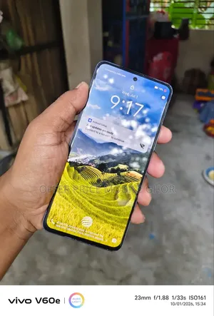 Vivo Y200 128 GB Silver
