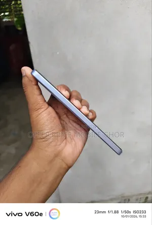 Vivo Y200 128 GB Silver