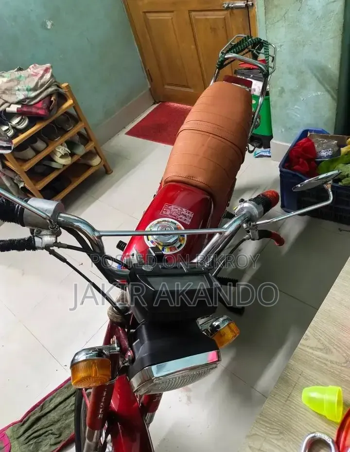 Honda 2002 Red