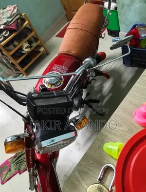 Honda 2002 Red