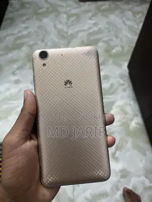 হুয়াওয়ে ওয়াই৬ ১৬ জিবি গোল্ড