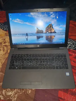 Laptop HP 250 G6 4GB Intel Core i3 SSHD+SSD 1T