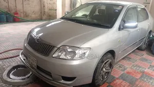 টয়োটা করোল্লা ২০০৫ সিলভার