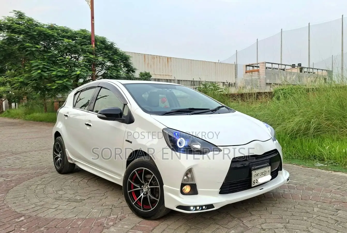 Toyota Aqua 2013 White