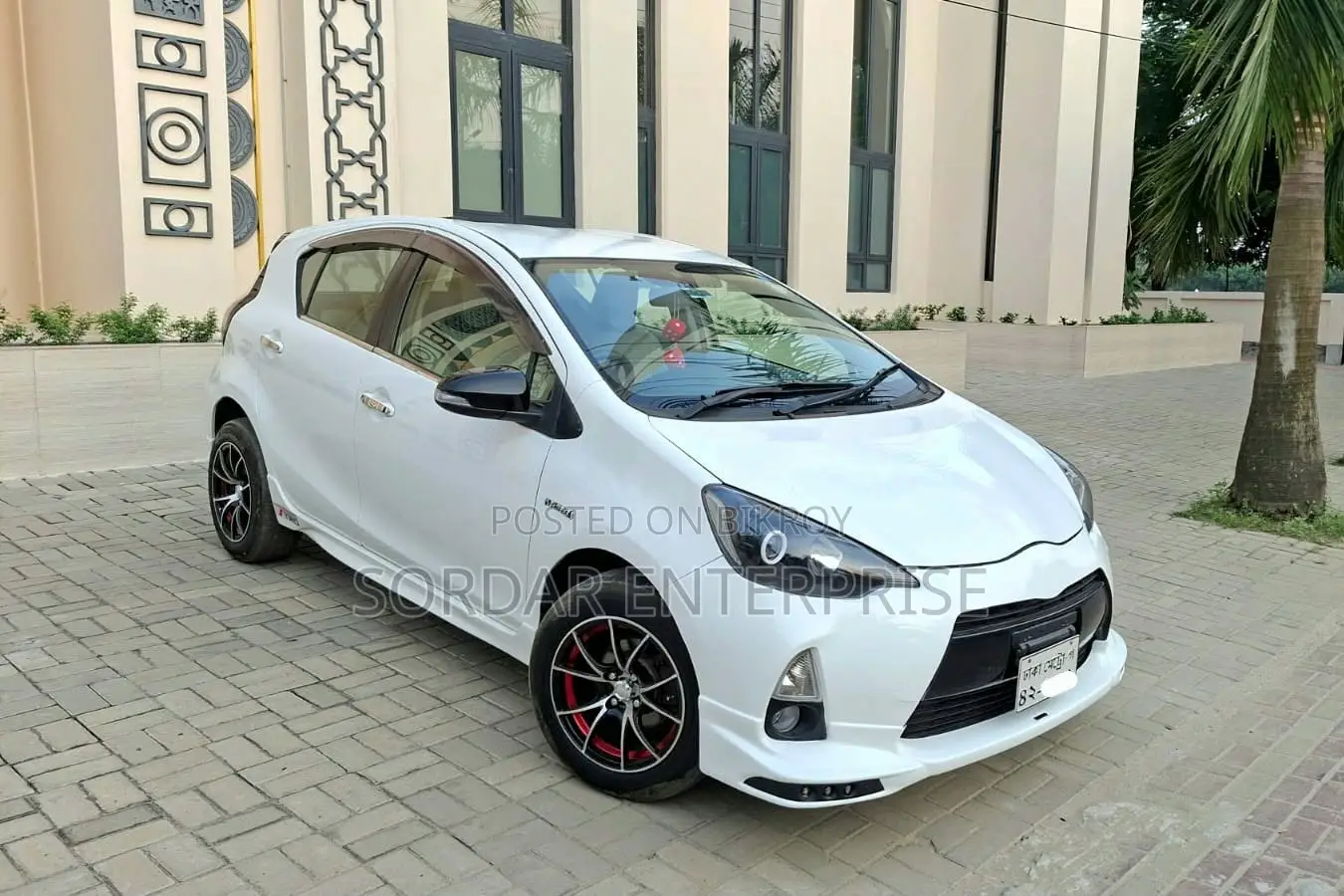 Toyota Aqua 2013 White