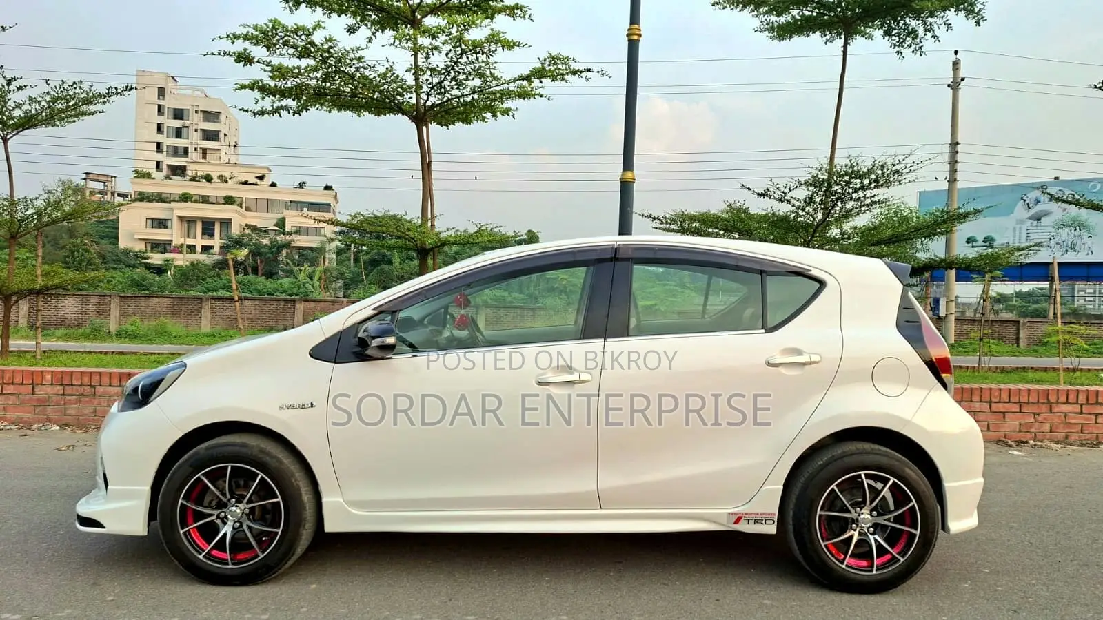 Toyota Aqua 2013 White