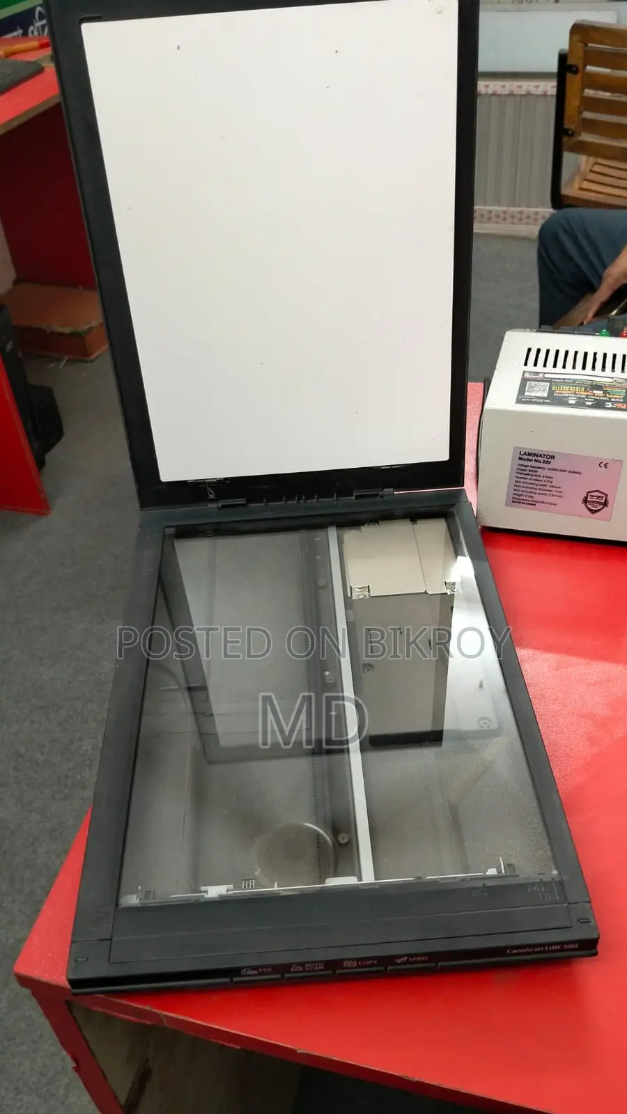 Canon LiDE 300 Flatbed Scanner (100% Fresh Condition)