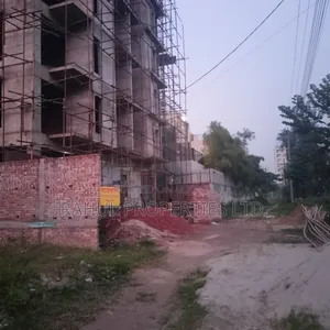 প্লট বিক্রি // ৭.৫০ কাঠা // দক্ষিণমুখী // বসুন্ধরা