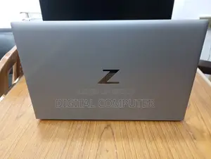 Laptop HP ZBook Firefly G8 16GB Intel Core i5 SSD 512GB