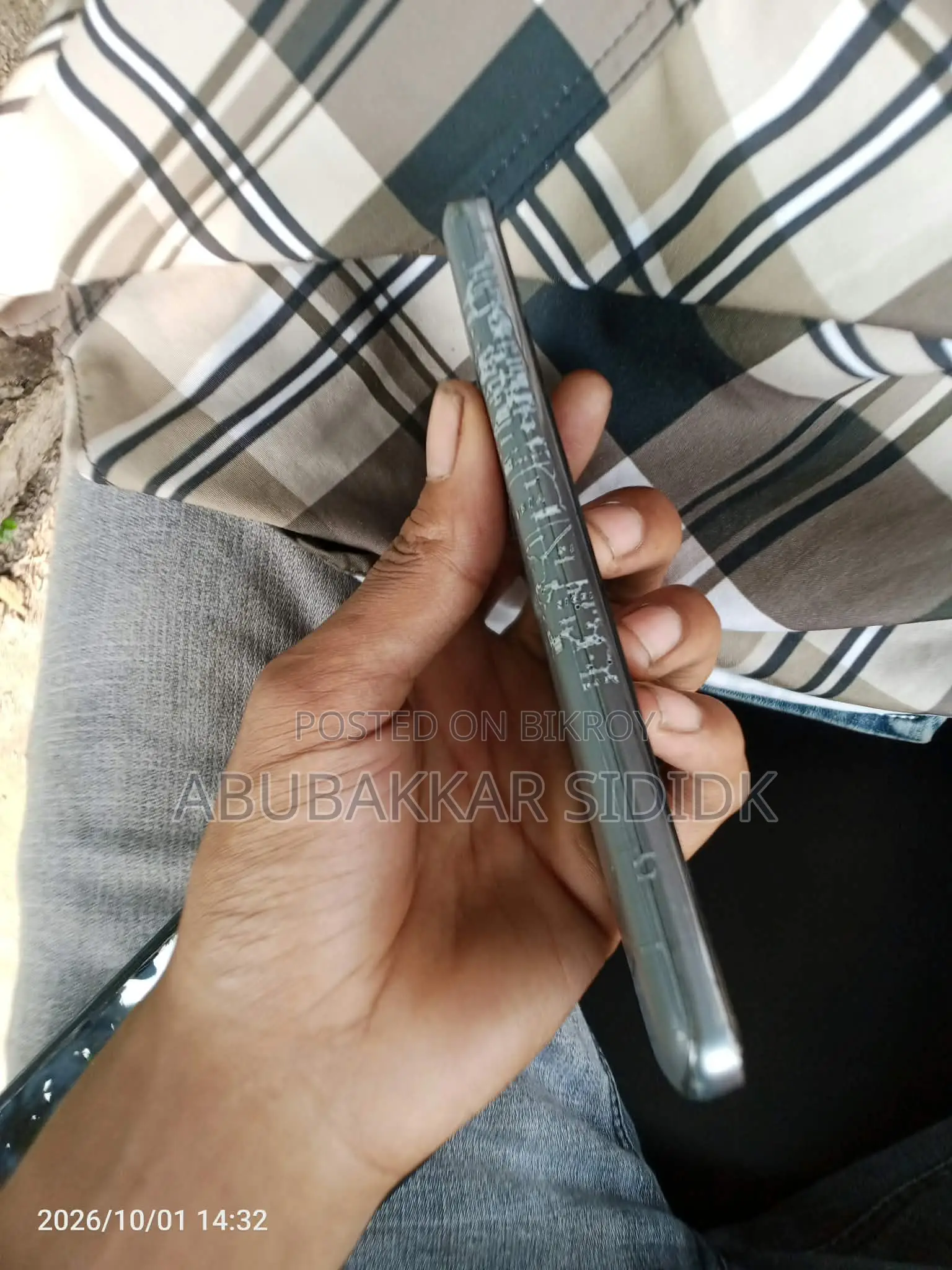 স্যামসাং গ্যালাক্সি এস২০ ৫জি ইউডব্লিউ ১২৮ জিবি গ্রে