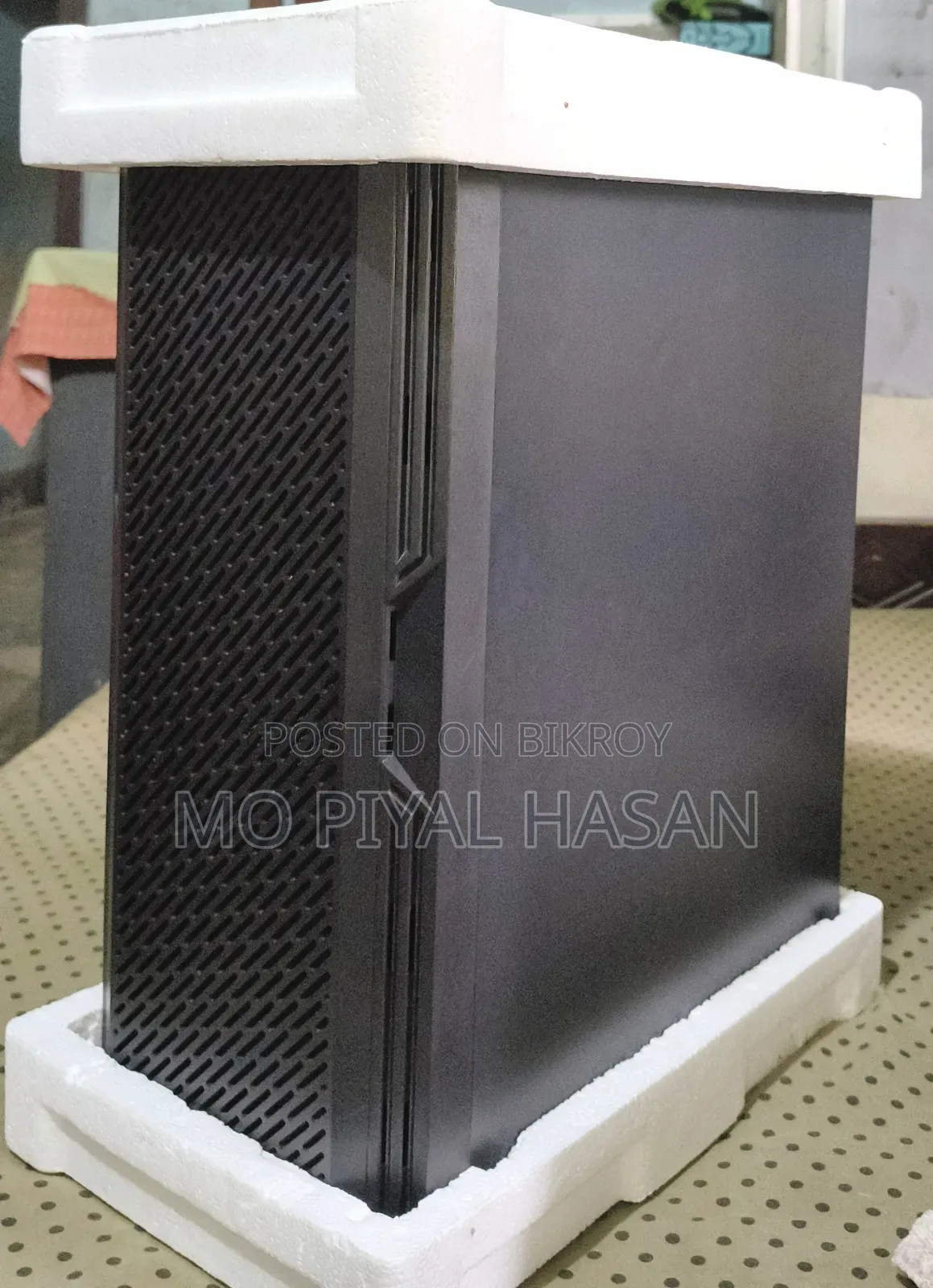 আনটেক এএক্স২০ মিড-টওয়ার এটিএক্স গেমিং কেস