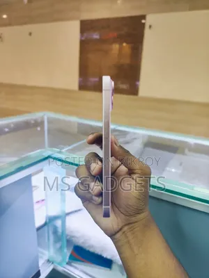 Apple iPhone 15 128 GB Pink