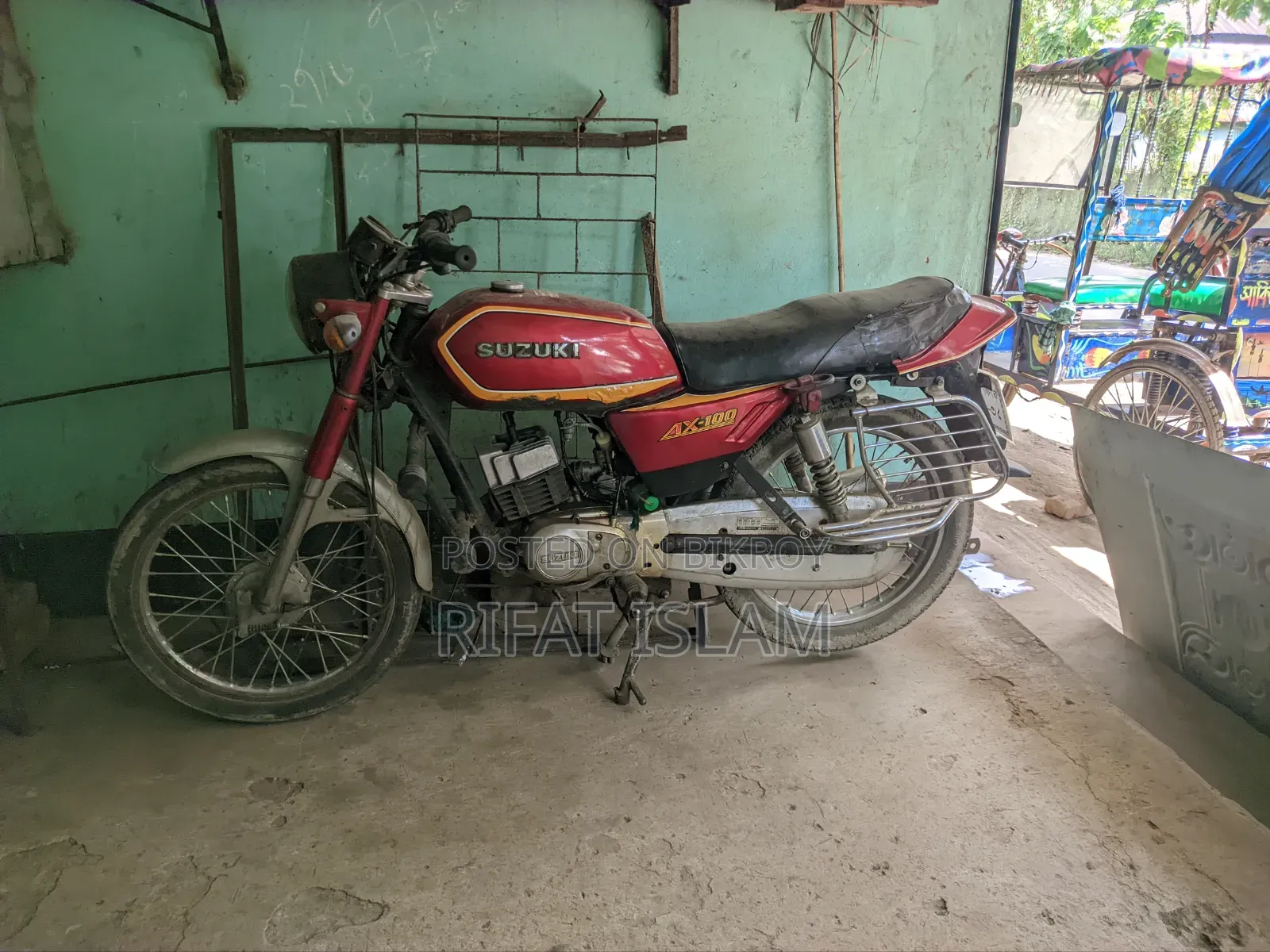 Suzuki Bike 2000 Red