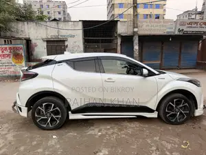 Toyota C-HR 2017 Pearl