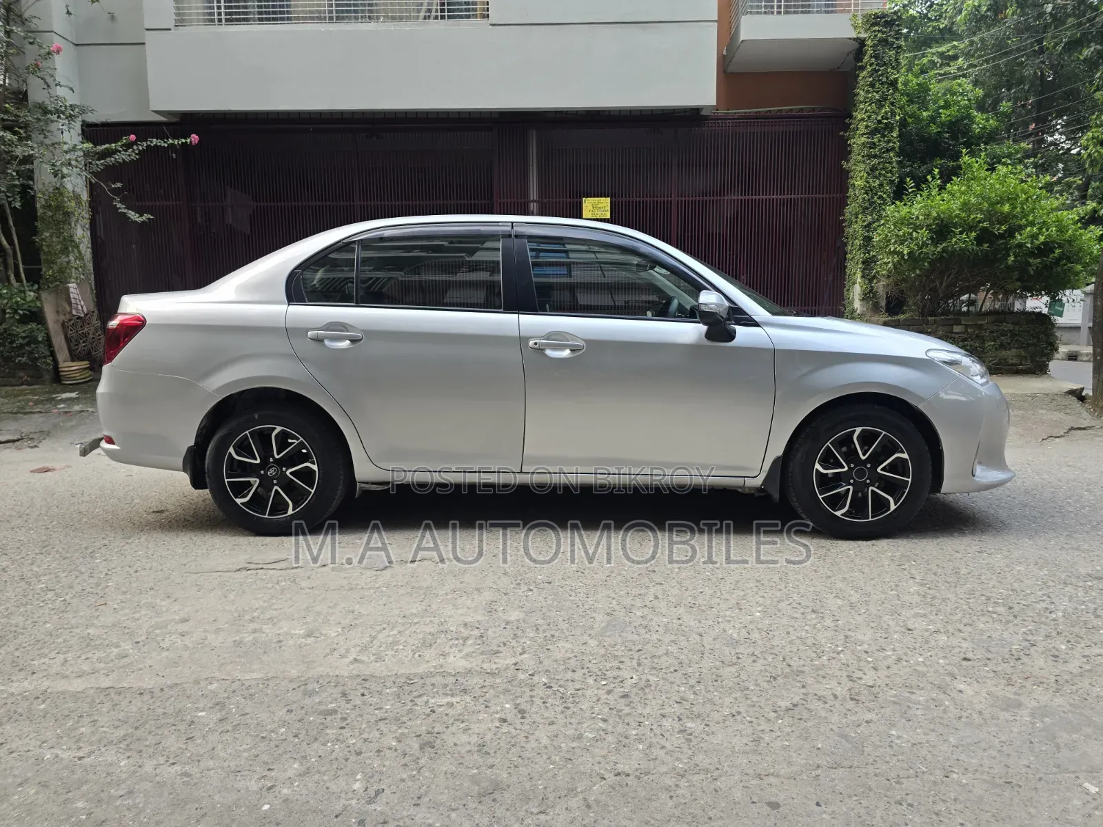 Toyota Axio 2019 Silver
