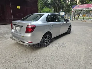 Toyota Axio 2019 Silver