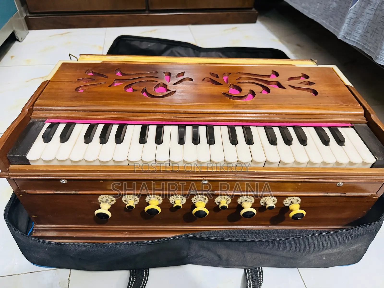 Traditional Harmonium