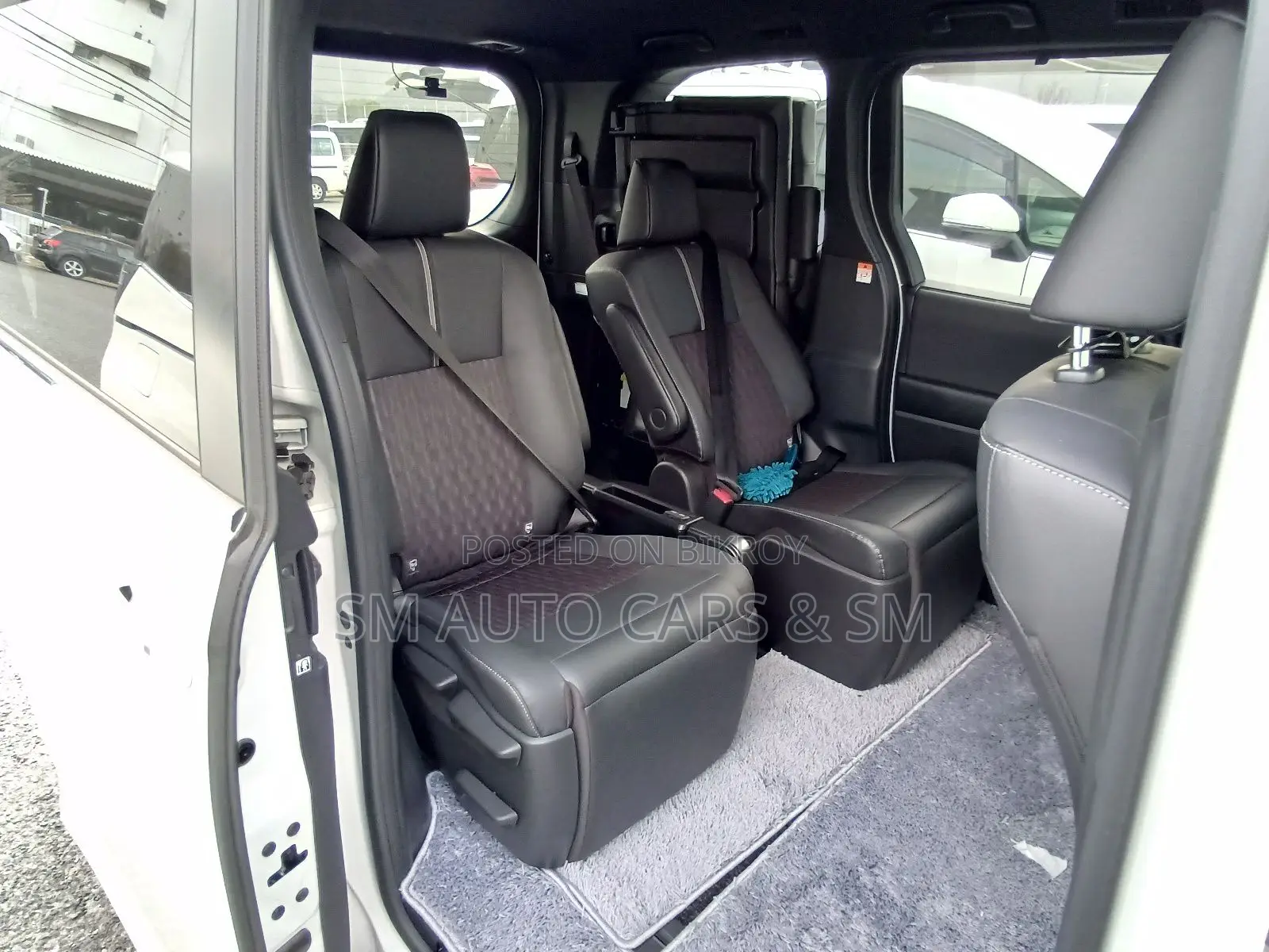 Toyota Noah 2023 Pearl
