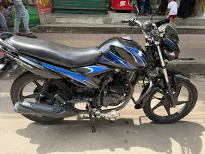 সুজুকি হায়াতে ২০১৮ নীল