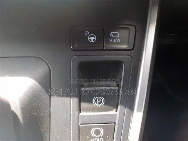 টয়োটা নোয়া ২০২৩ পার্ল