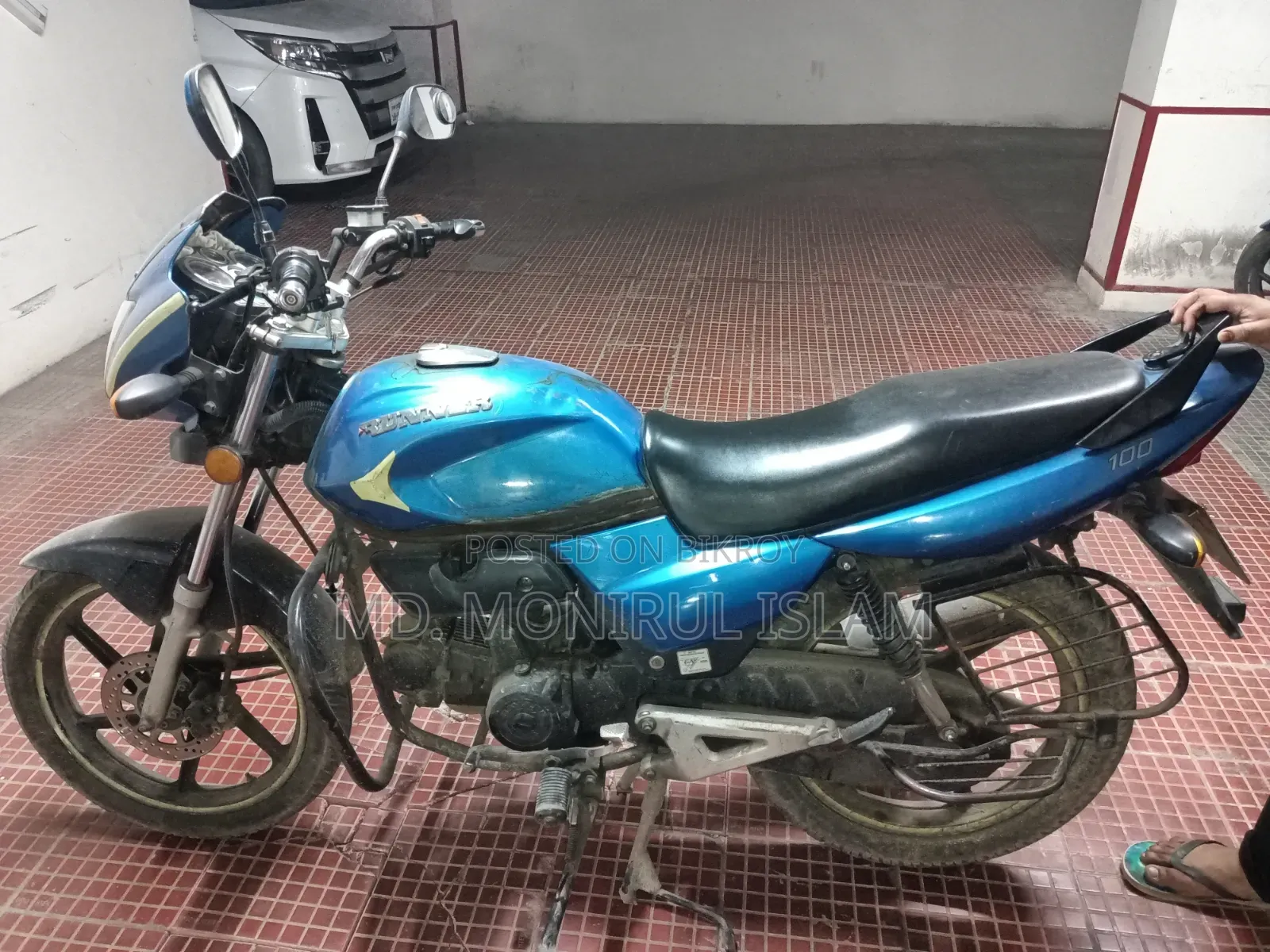 রানার বুলেট ১০০ ২০১৮ ব্লু