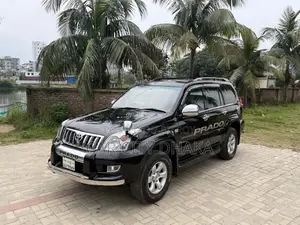 টয়োটা ল্যান্ড ক্রুজার প্রাডো ২০০৬ ব্ল্যাক