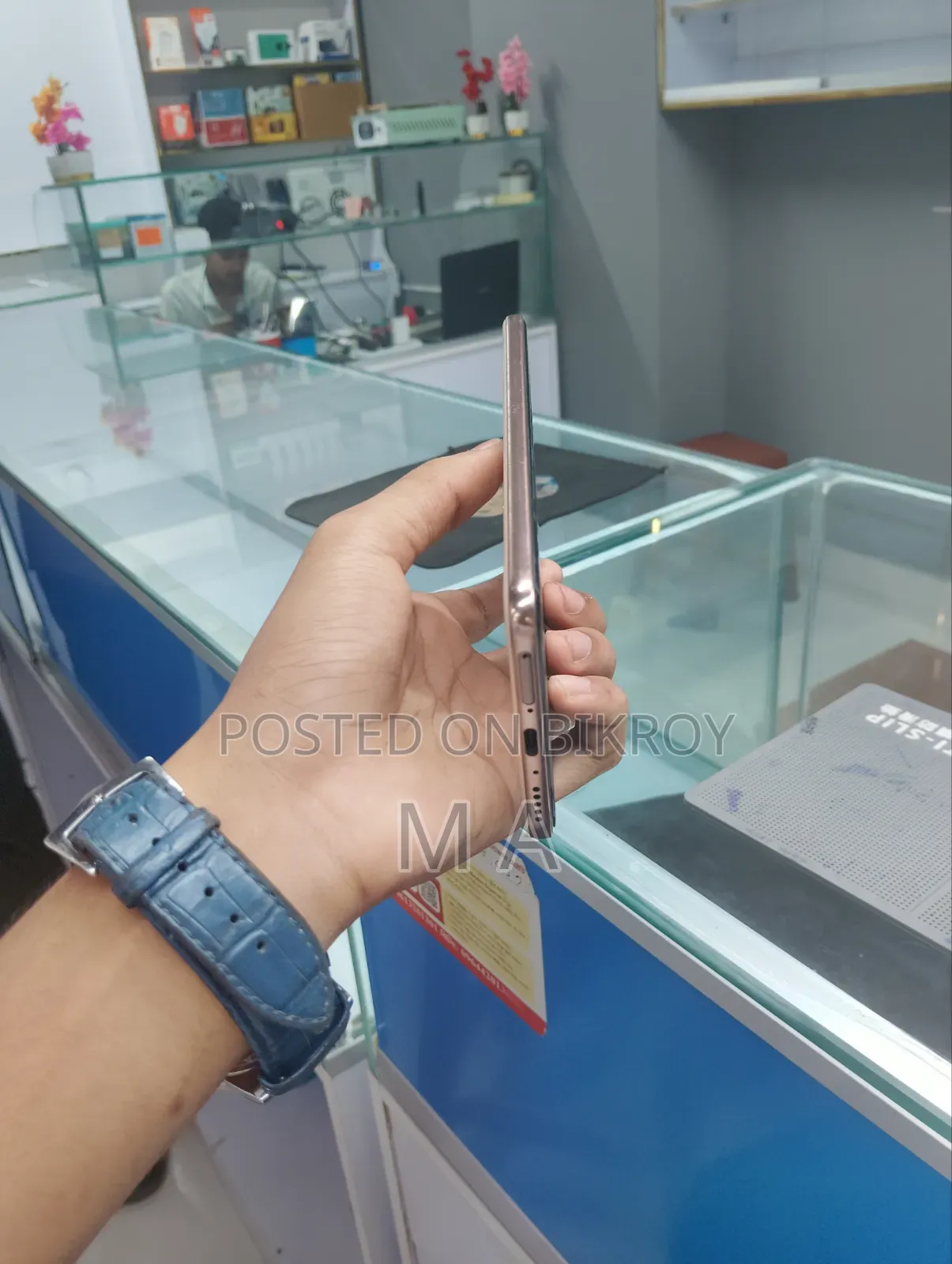 Vivo V60e 128 GB
