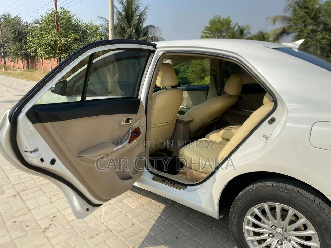 Toyota Premio 2014 Pearl