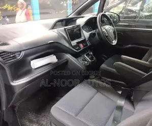 Toyota Noah 1.8 FWD Hybrid (7 seater) 2021 Black