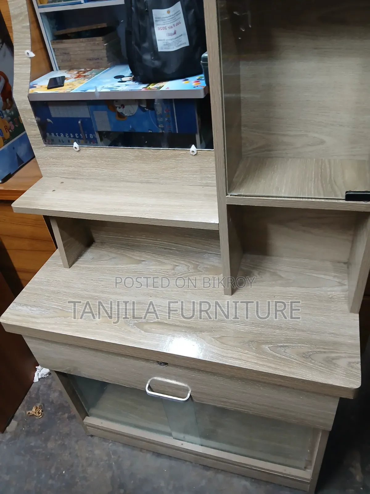 ড্রাসিং টেবিল বিক্রয়ের জন্য